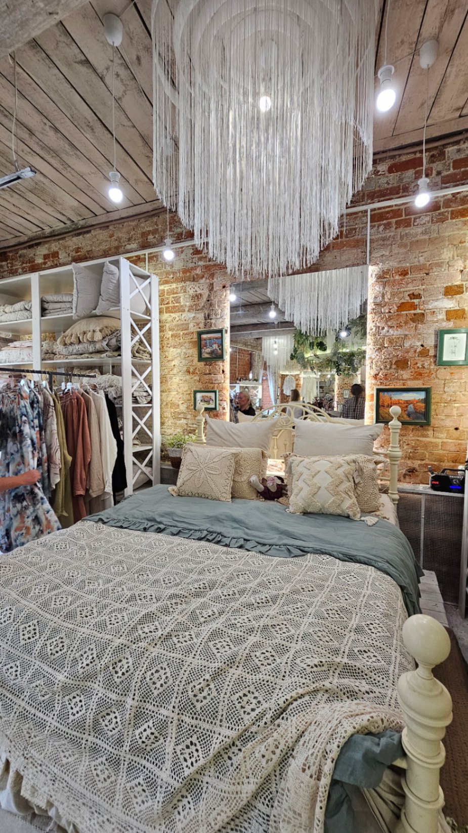 Фото